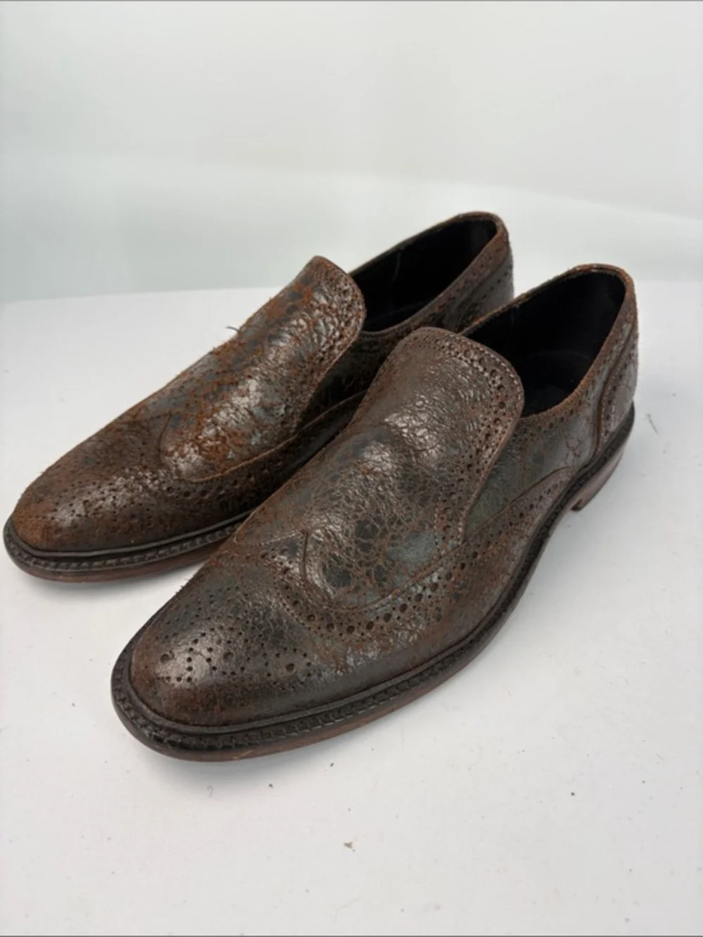 🥐 Allen Edmonds Bellerive Distressed Brown Leather Slip-On Brogues